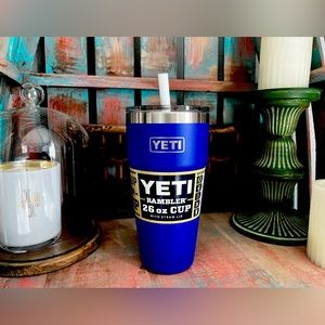 NWT offshore blue 26 oz YETI rambler with straw